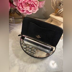 PERFECT  Black and Gold Coach Pebble Leather Women's Wallet